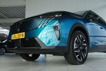 Voertuigafbeelding 4