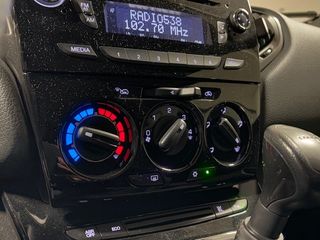 Voertuigafbeelding 12