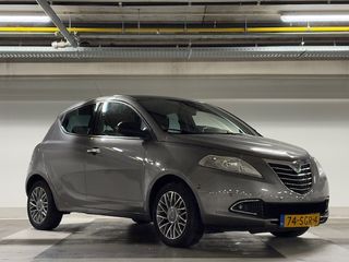 Voertuigafbeelding 2