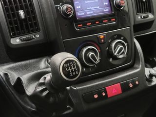 Voertuigafbeelding 12