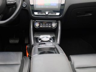 Voertuigafbeelding 8