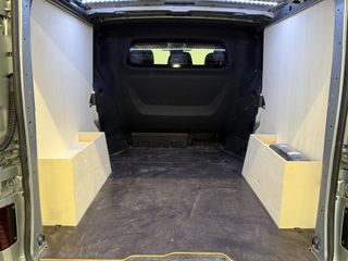 Voertuigafbeelding 14