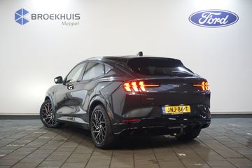 Voertuigafbeelding 4