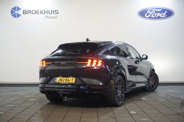 Voertuigafbeelding 5