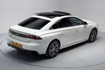 Voertuigafbeelding 14