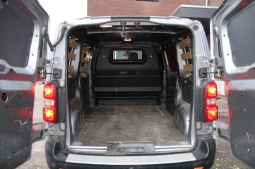 Voertuigafbeelding 6