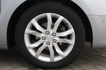 Voertuigafbeelding 12