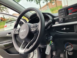 Voertuigafbeelding 16