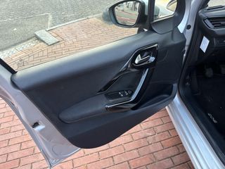 Voertuigafbeelding 14