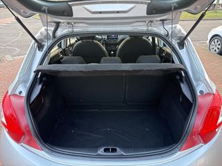 Voertuigafbeelding 8