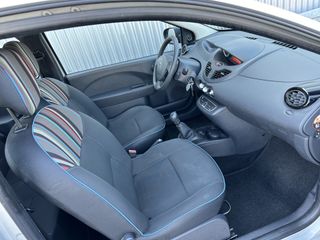 Voertuigafbeelding 18