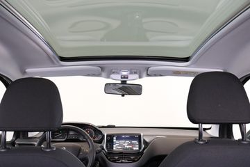 Voertuigafbeelding 11