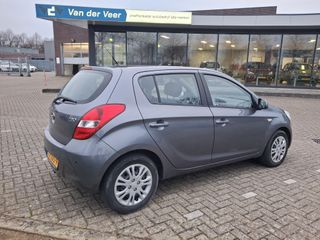 Voertuigafbeelding 2