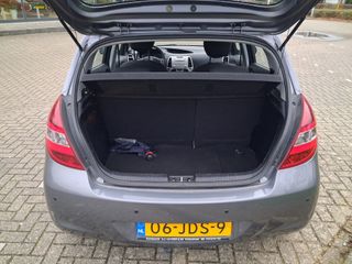 Voertuigafbeelding 4