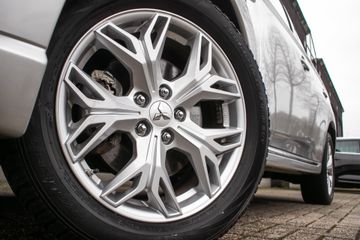 Voertuigafbeelding 13