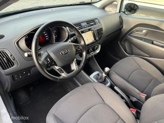 Voertuigafbeelding 6