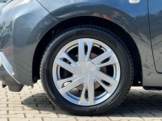 Voertuigafbeelding 3