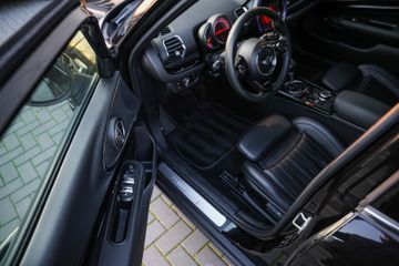 Voertuigafbeelding 10