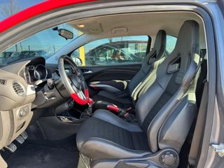 Voertuigafbeelding 12