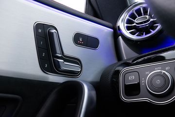 Voertuigafbeelding 18