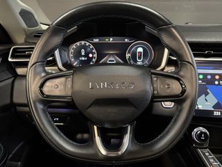 Voertuigafbeelding 10