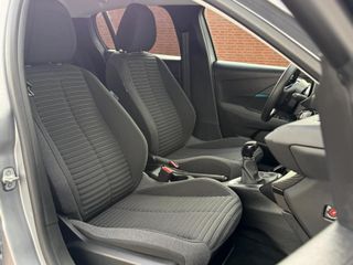 Voertuigafbeelding 19