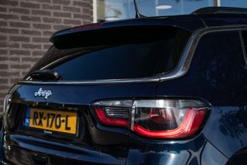 Voertuigafbeelding 30