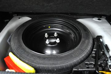 Voertuigafbeelding 6