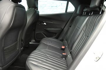 Voertuigafbeelding 7