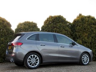 Voertuigafbeelding 6