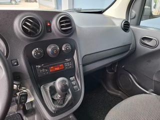 Voertuigafbeelding 23