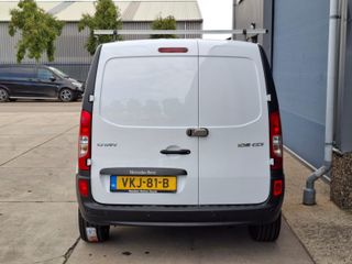 Voertuigafbeelding 4