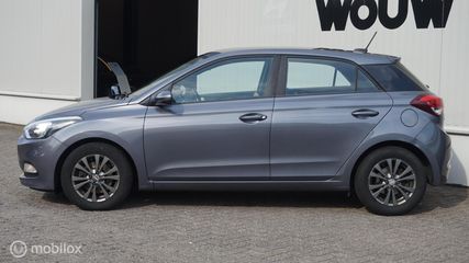 Voertuigafbeelding 2