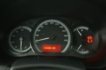 Voertuigafbeelding 12