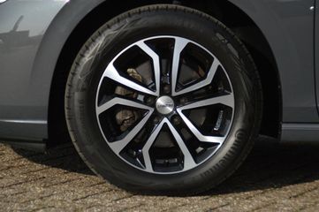 Voertuigafbeelding 7