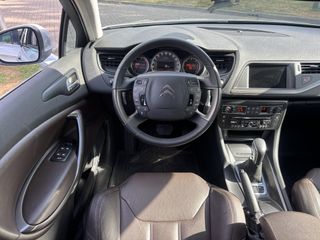 Voertuigafbeelding 10