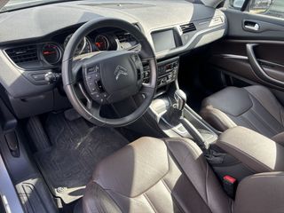 Voertuigafbeelding 14