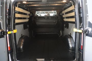 Voertuigafbeelding 6