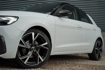 Voertuigafbeelding 2