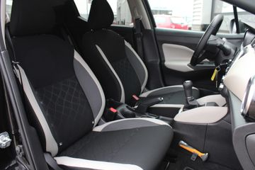 Voertuigafbeelding 9