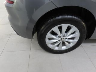 Voertuigafbeelding 7