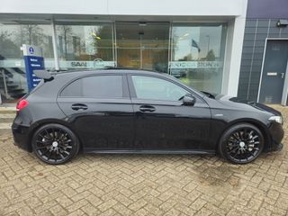 Voertuigafbeelding 4