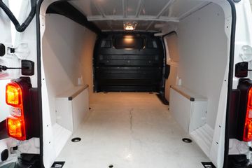 Voertuigafbeelding 7