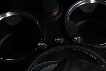 Voertuigafbeelding 23