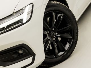 Voertuigafbeelding 12