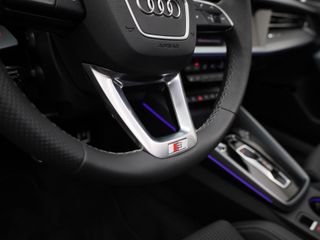 Voertuigafbeelding 44