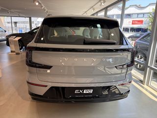 Voertuigafbeelding 4