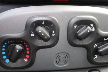 Voertuigafbeelding 14