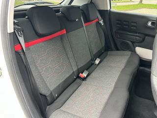 Voertuigafbeelding 19