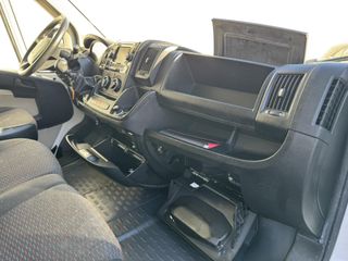 Voertuigafbeelding 18